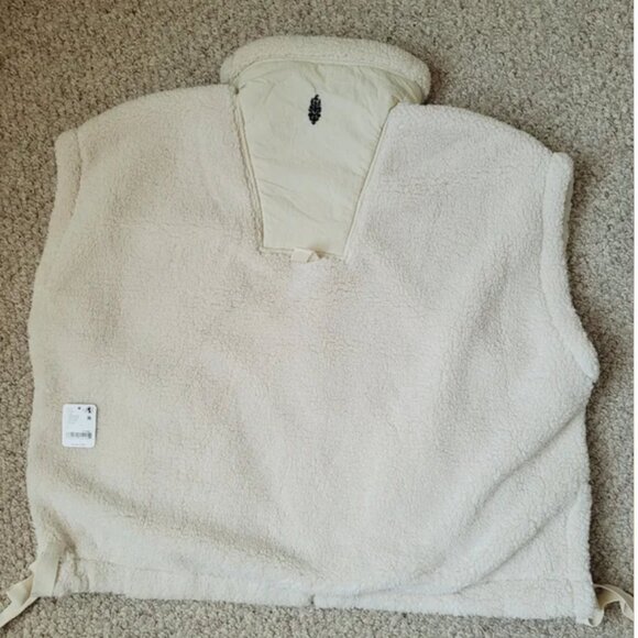 Free People NWT Movement Scout It Out Fleece Vest Oversized Ivory size L - Picture 3 of 5